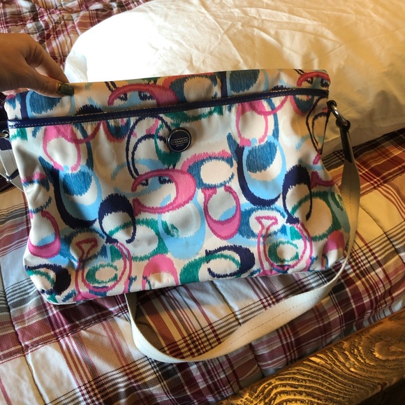 Coach! Fold over shoulder strap bag - Picture 5 of 7